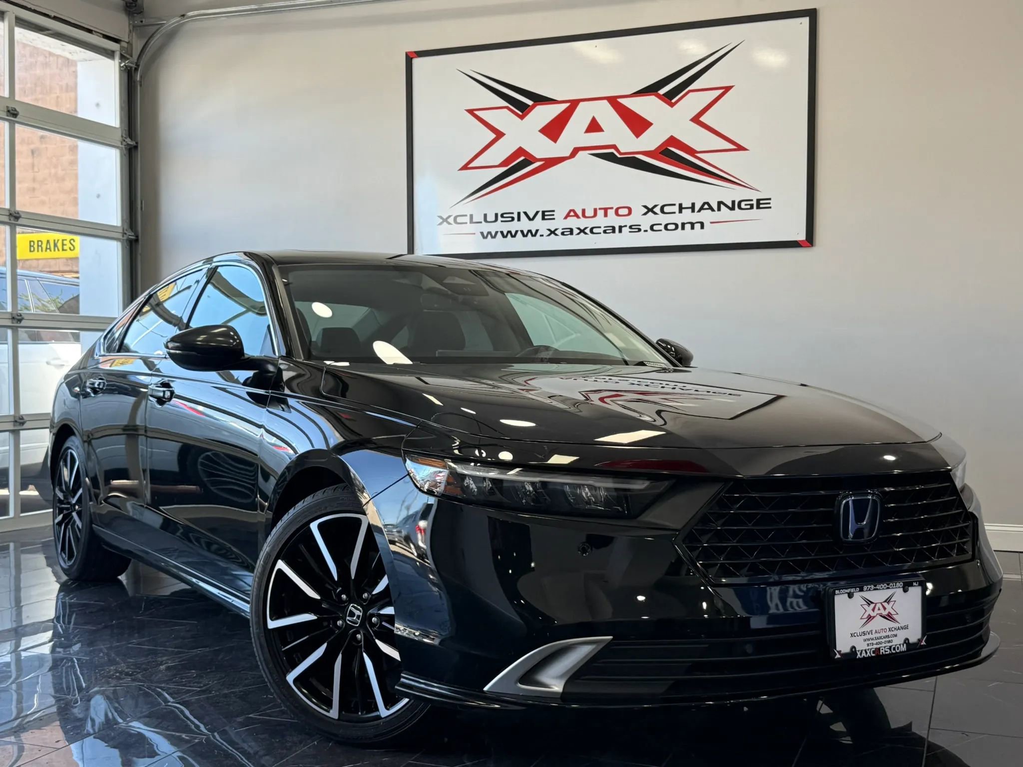 Used 2023 Honda Accord Touring image 1