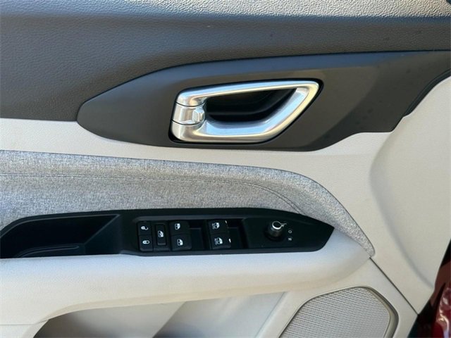 Used 2022 Jeep Compass Latitude w/ Sun and Sound Group image 15