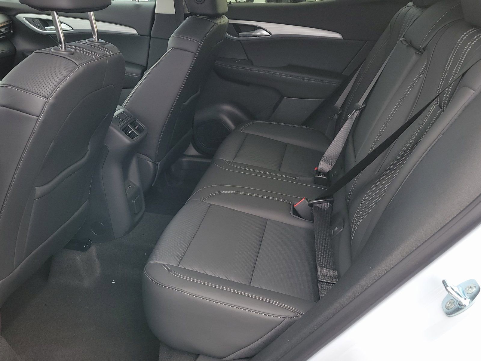 New 2026 Buick Envision Avenir AWD/4WD image 7