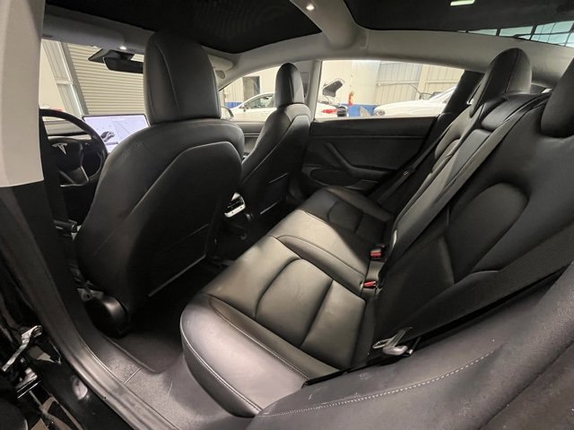 Used 2018 Tesla Model 3 Long Range image 15