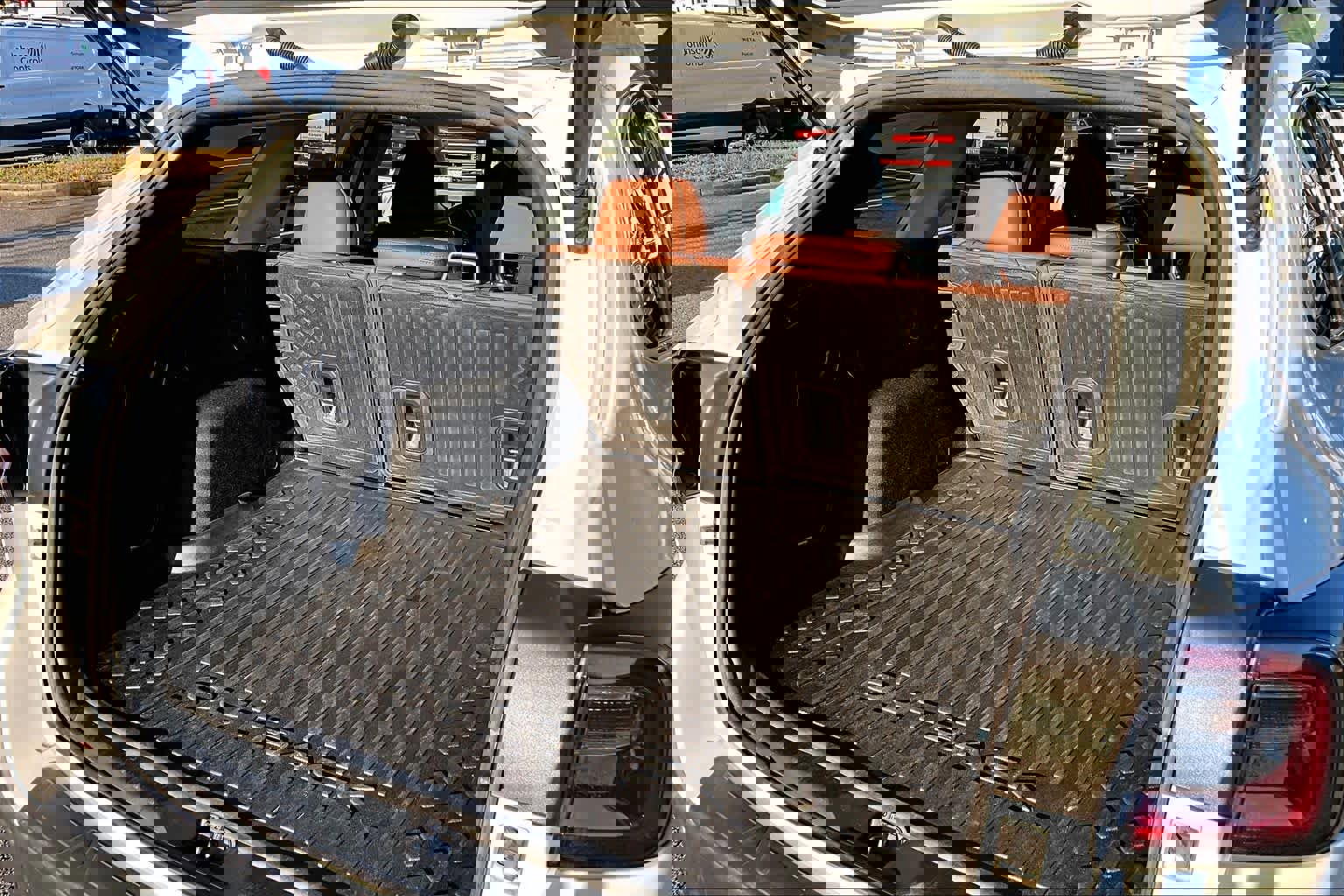 Used 2022 Subaru Outback Touring XT w/ Popular Package #2 image 32