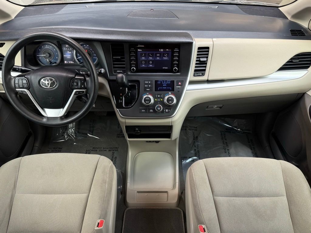 Used 2020 Toyota Sienna L FWD image 21