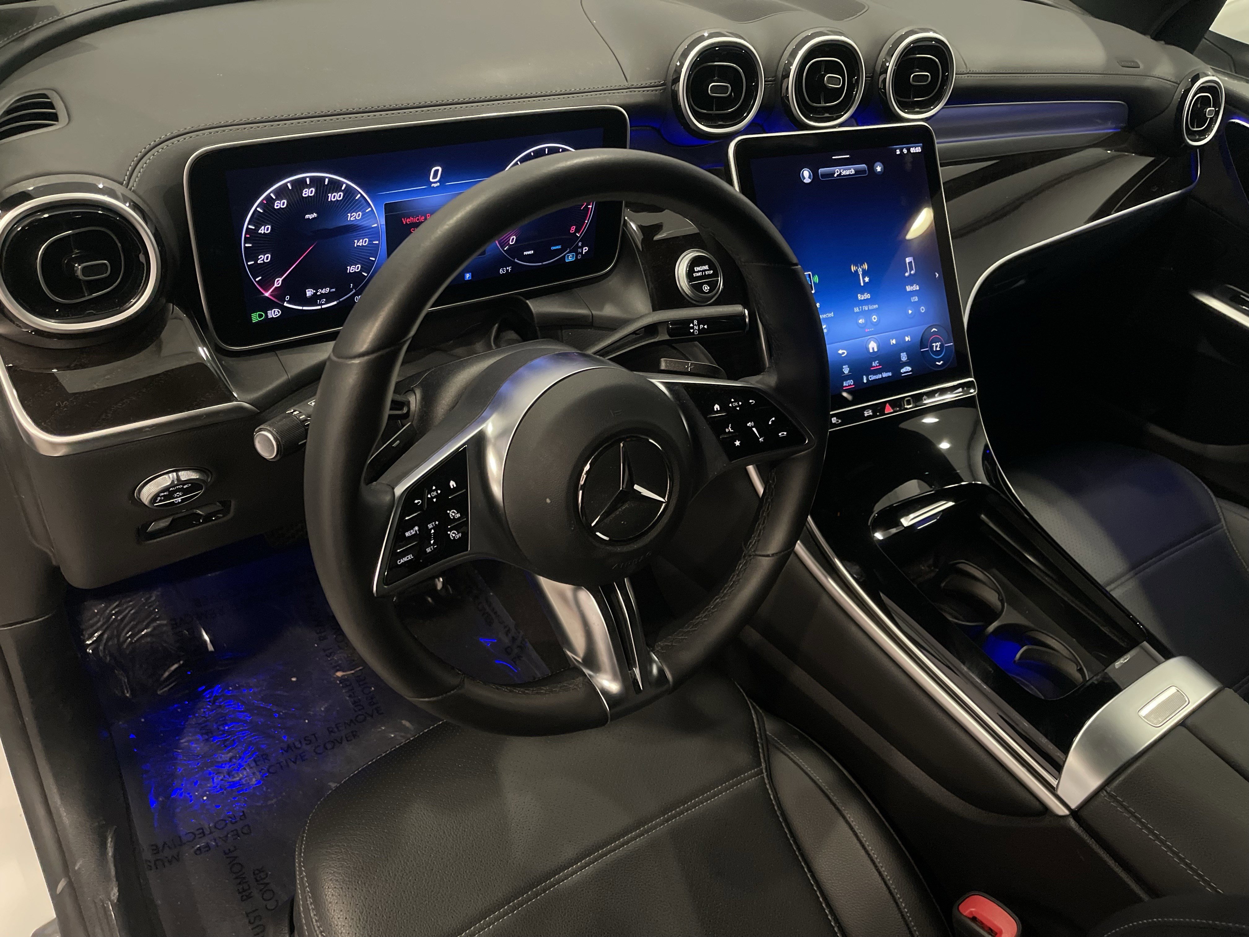 Used 2024 Mercedes-Benz GLC 300 4MATIC image 13