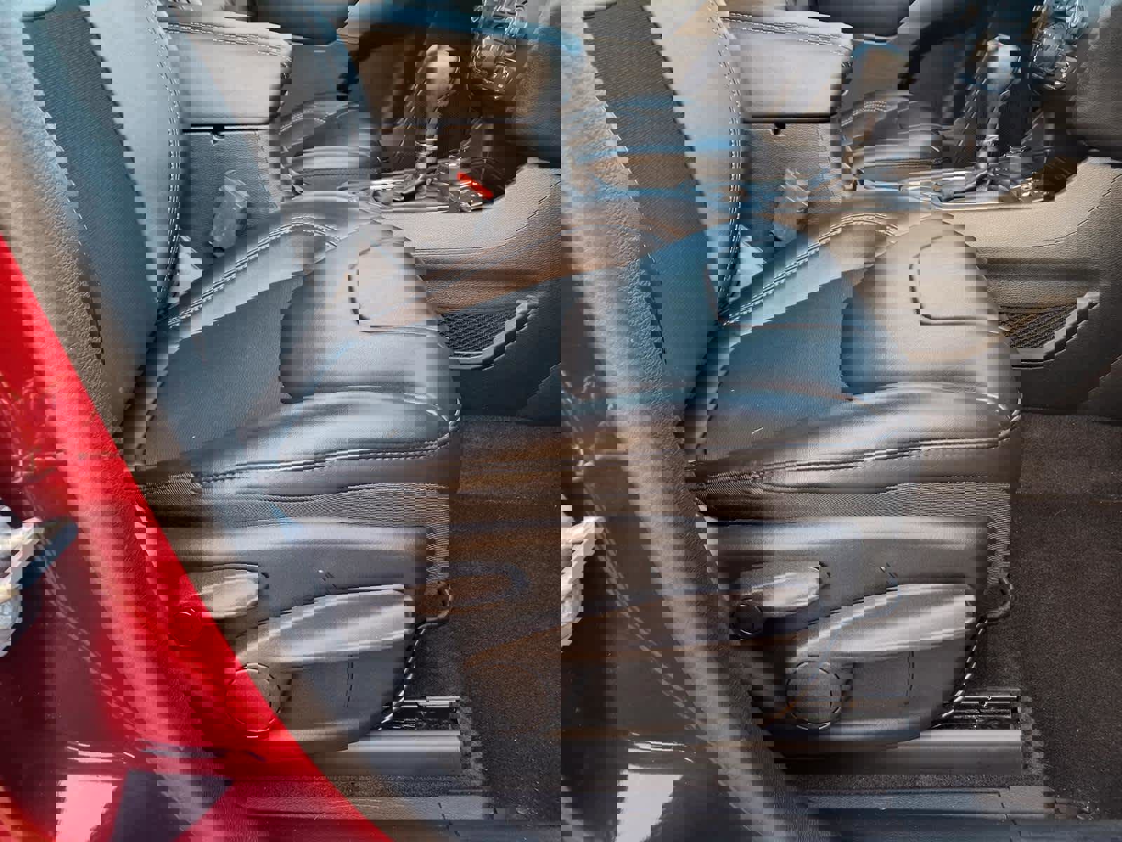 Used 2019 Jeep Cherokee Latitude Plus w/ Cold Weather Group image 26