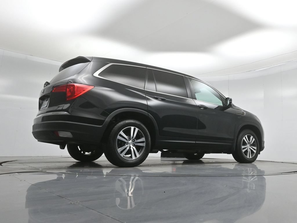 Used 2017 Honda Pilot EX image 44