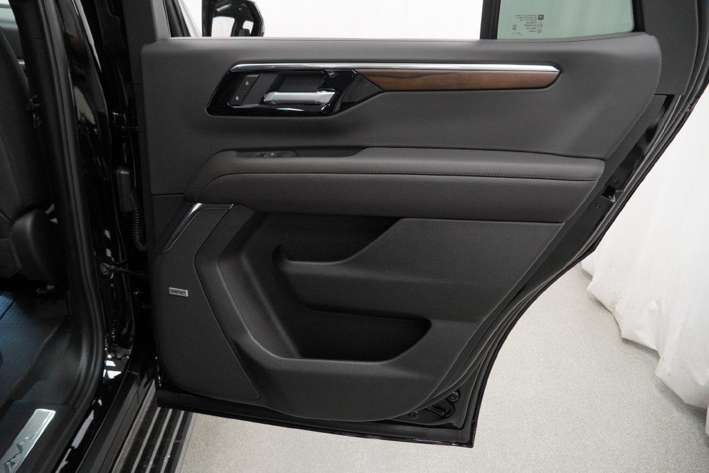 New 2026 Chevrolet Tahoe High Country AWD/4WD image 29