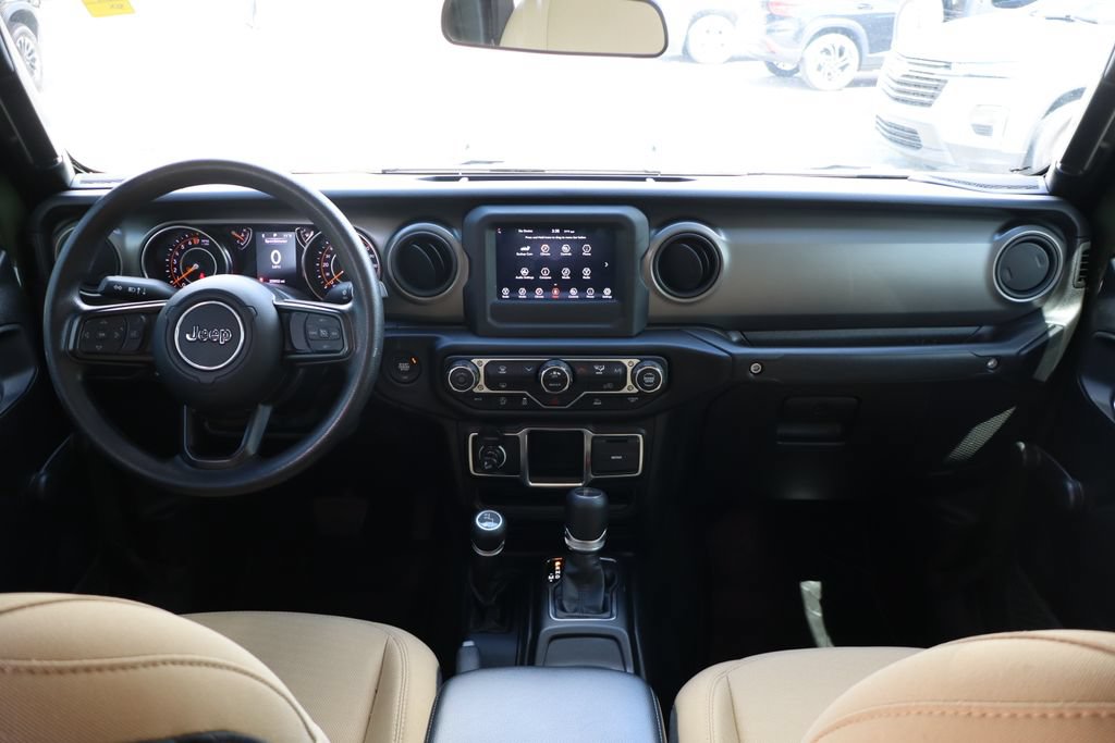 Used 2022 Jeep Gladiator Sport AWD/4WD image 40