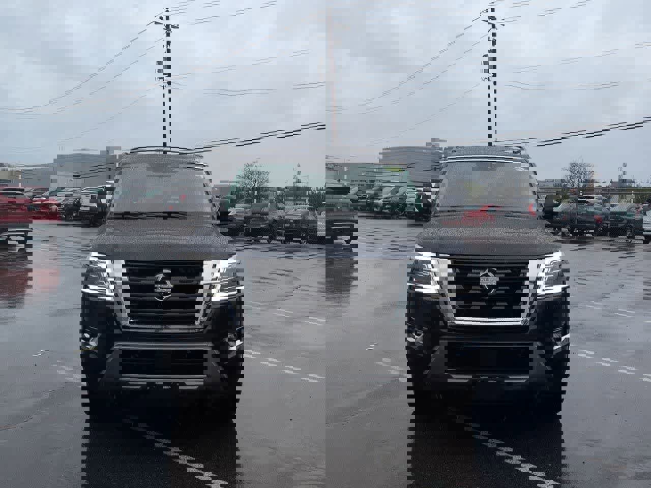 Used 2022 Nissan Armada SL w/ Captain's Chairs Package image 9