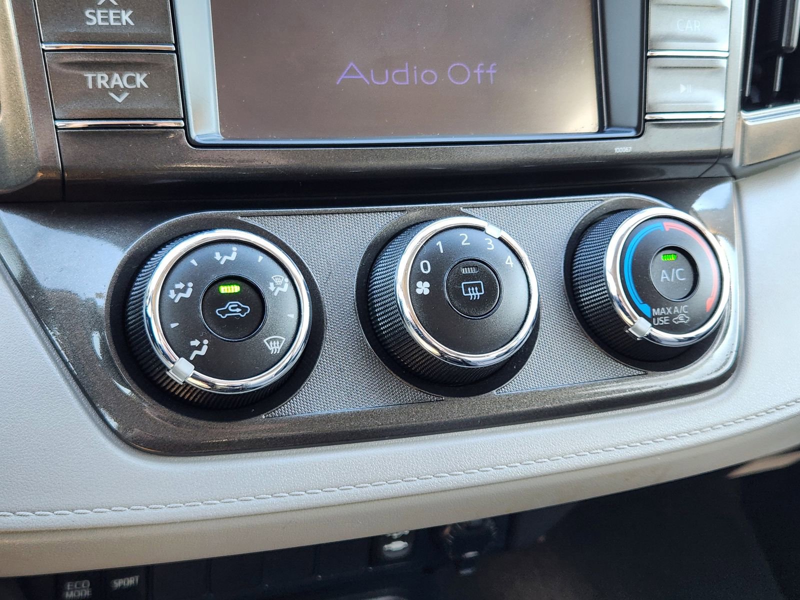 Used 2013 Toyota RAV4 LE image 20