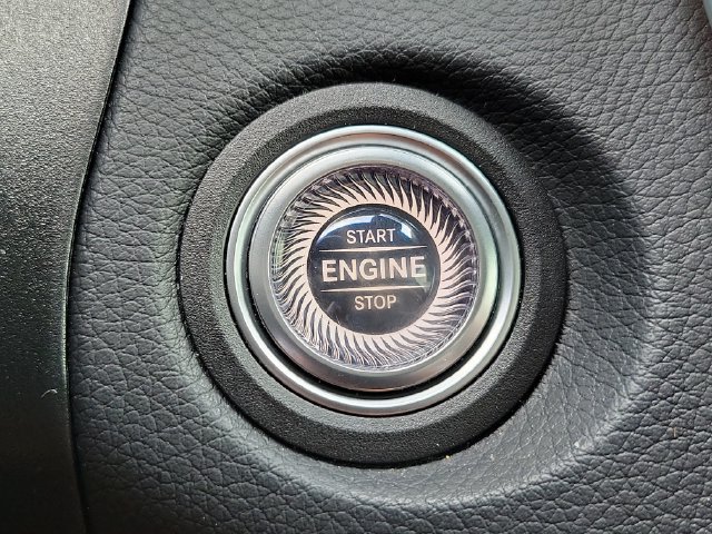 Used 2022 Mercedes-Benz GLC 300 4MATIC image 19