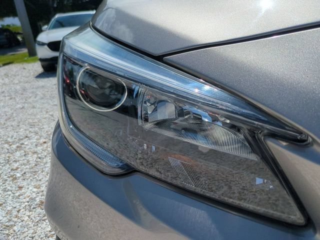 Used 2019 Subaru Outback 2.5i Limited w/ Popular Package #2 AWD/4WD image 11