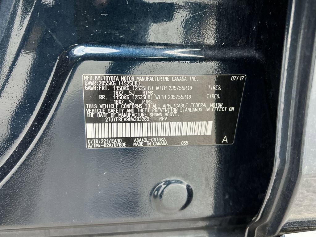 Used 2017 Toyota RAV4 Platinum image 36