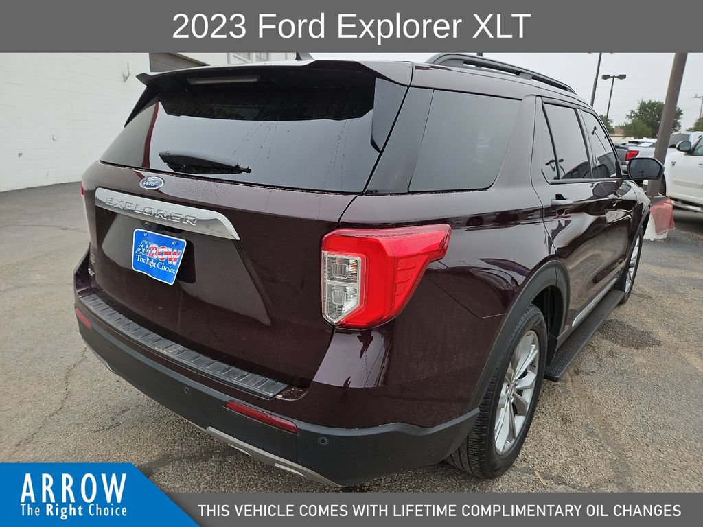 Used 2023 Ford Explorer XLT w/ Equipment Group 202A RWD image 12