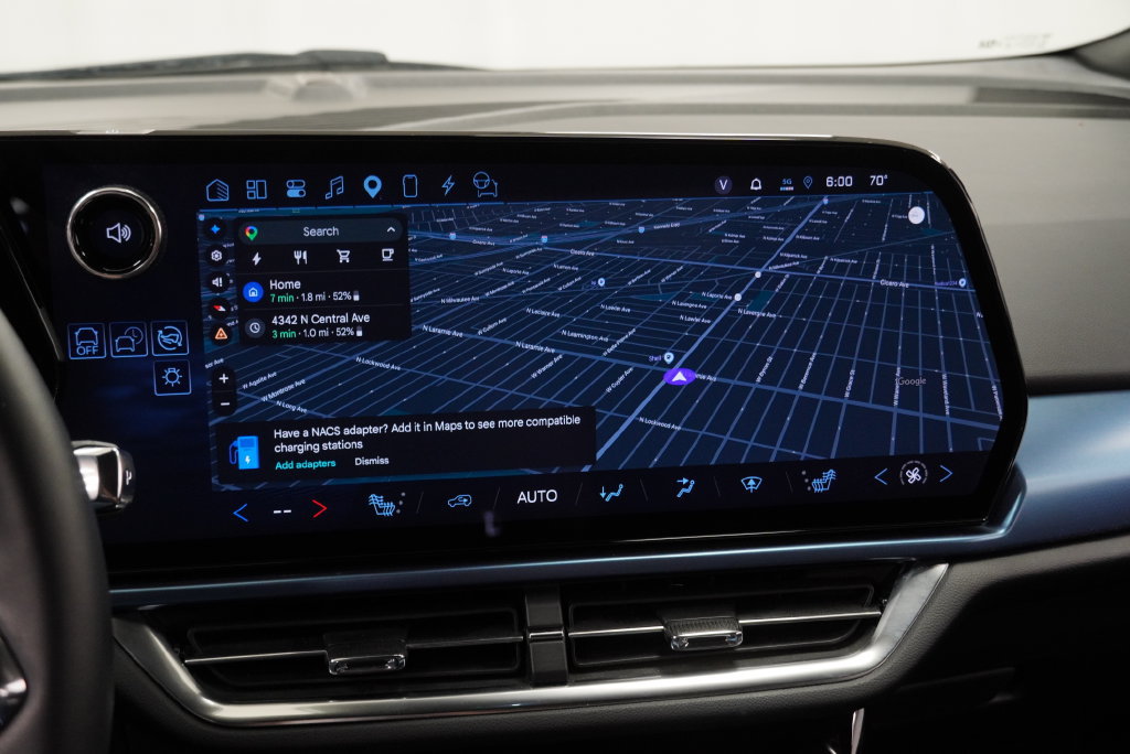 Certified 2024 Chevrolet Equinox EV LT AWD/4WD image 18