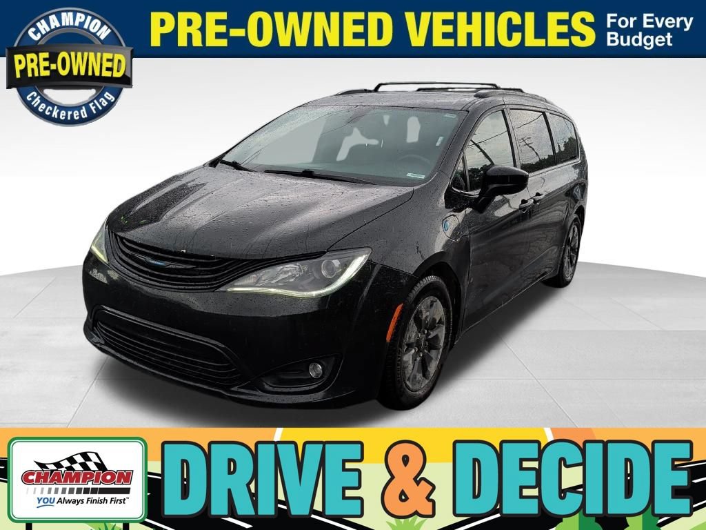 Used 2019 Chrysler Pacifica Touring-L w/ S Appearance Package FWD image 1