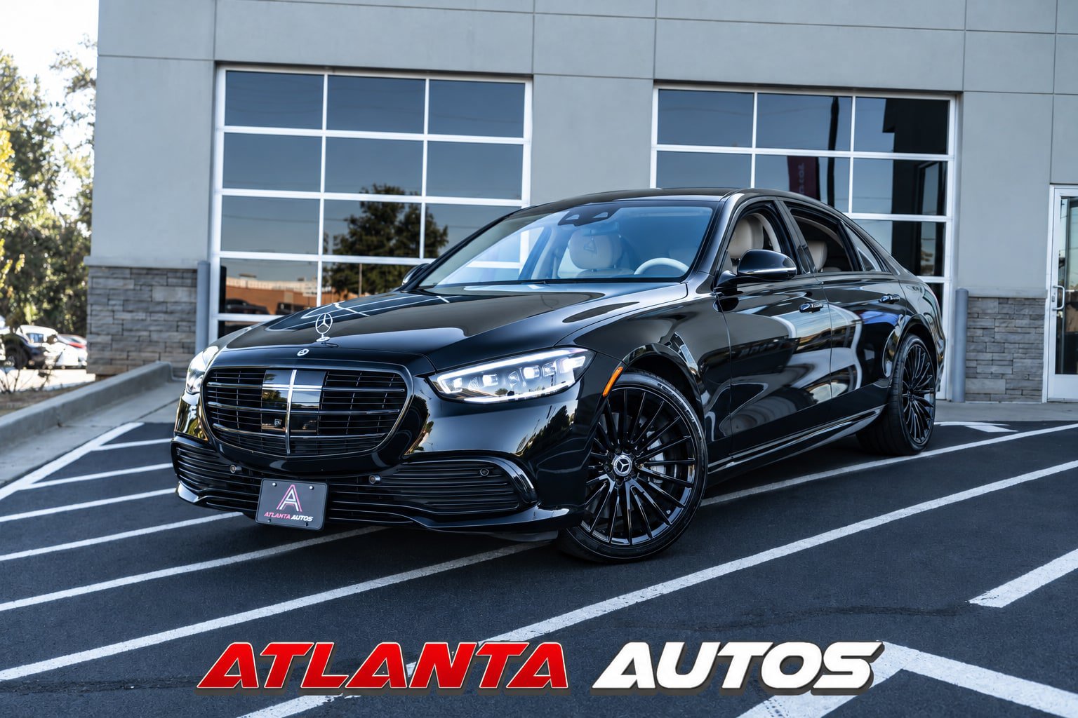 Used 2023 Mercedes-Benz S 500 4MATIC image 1