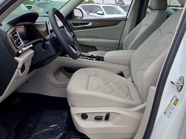 New 2026 Volkswagen Atlas SE FWD image 5