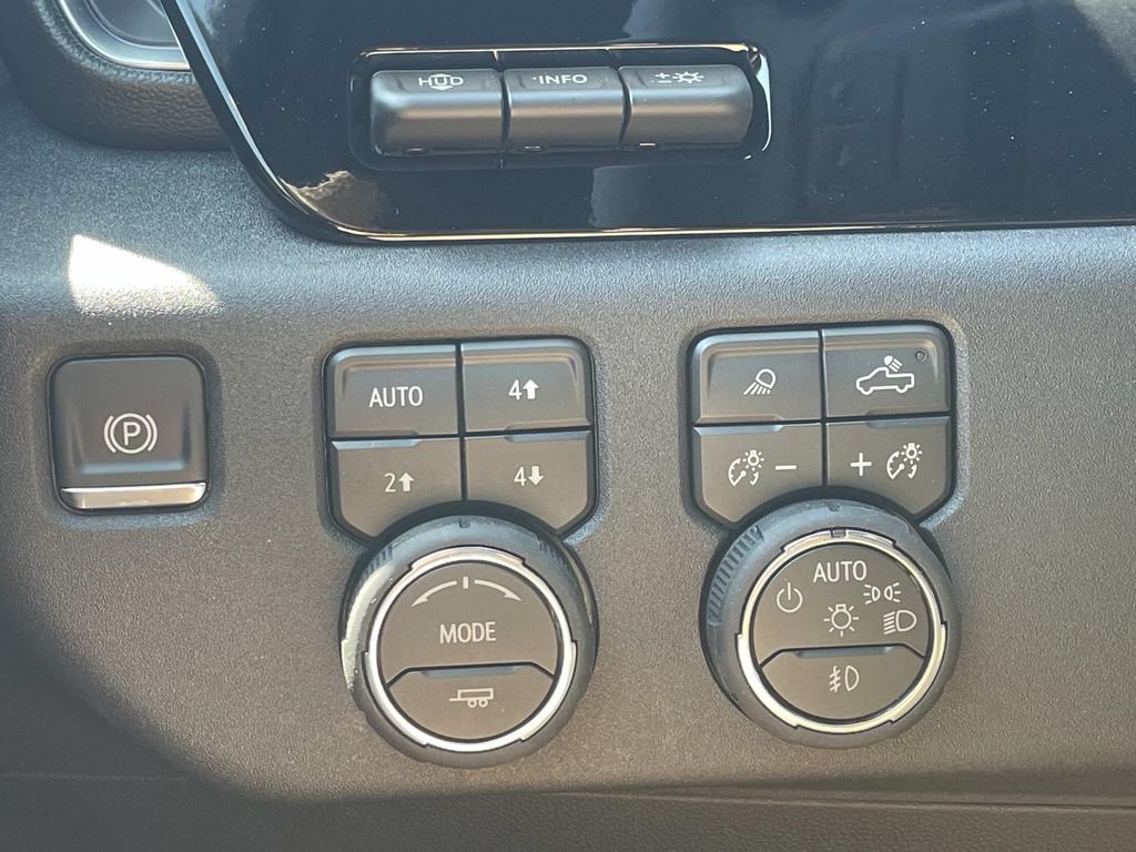 New 2026 Chevrolet Silverado 1500 High Country AWD/4WD image 30