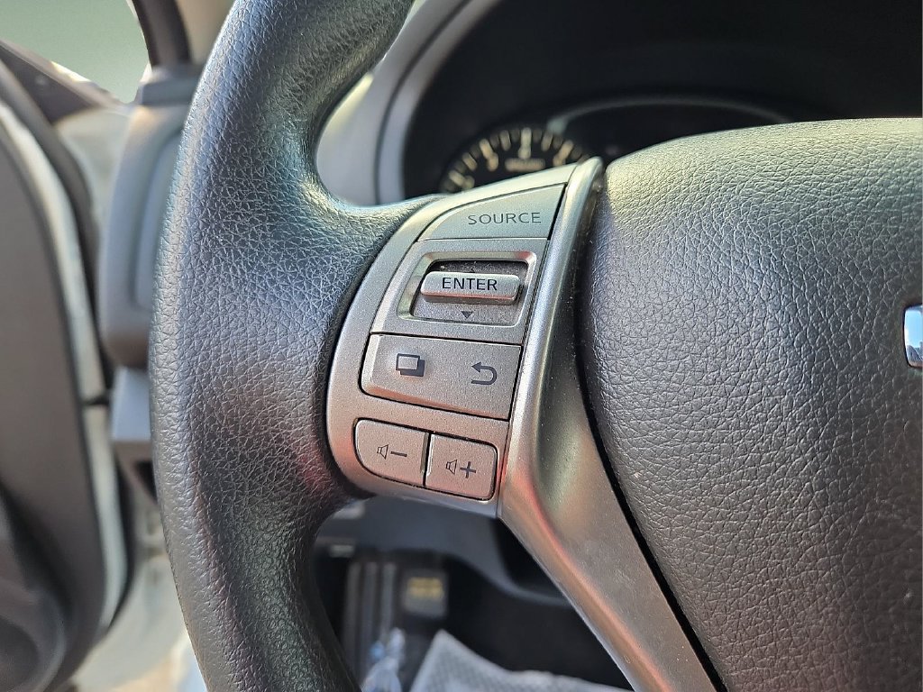 Used 2015 Nissan Altima 2.5 S w/ Power Driver Seat Package FWD image 19