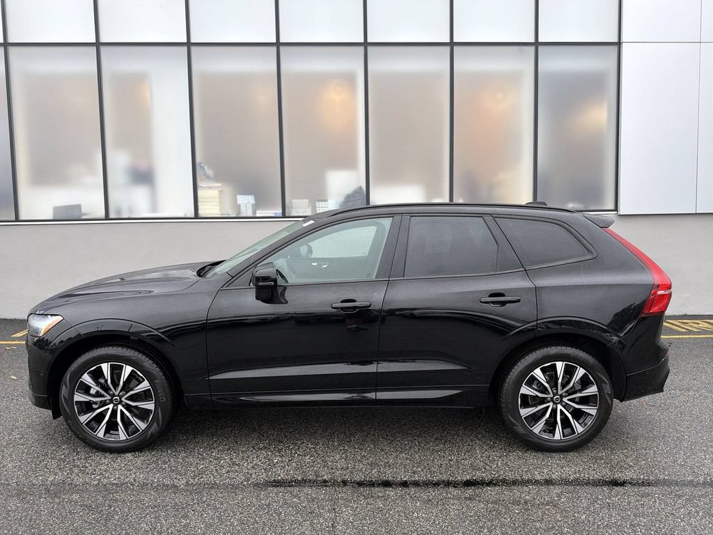 Certified 2024 Volvo XC60 B5 Plus w/ Protection Package Premier AWD/4WD image 5