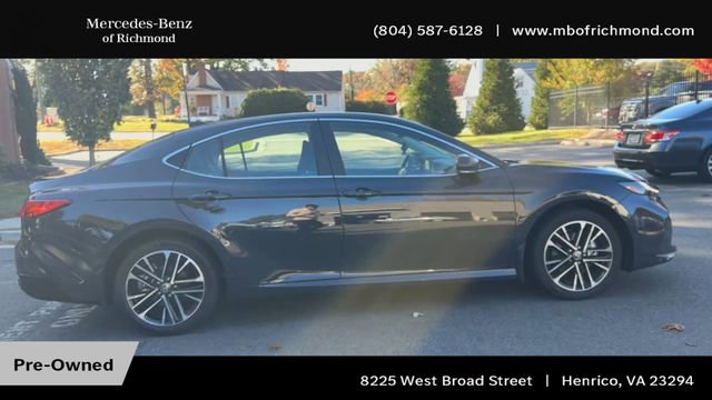 Used 2025 Toyota Camry XLE image 3