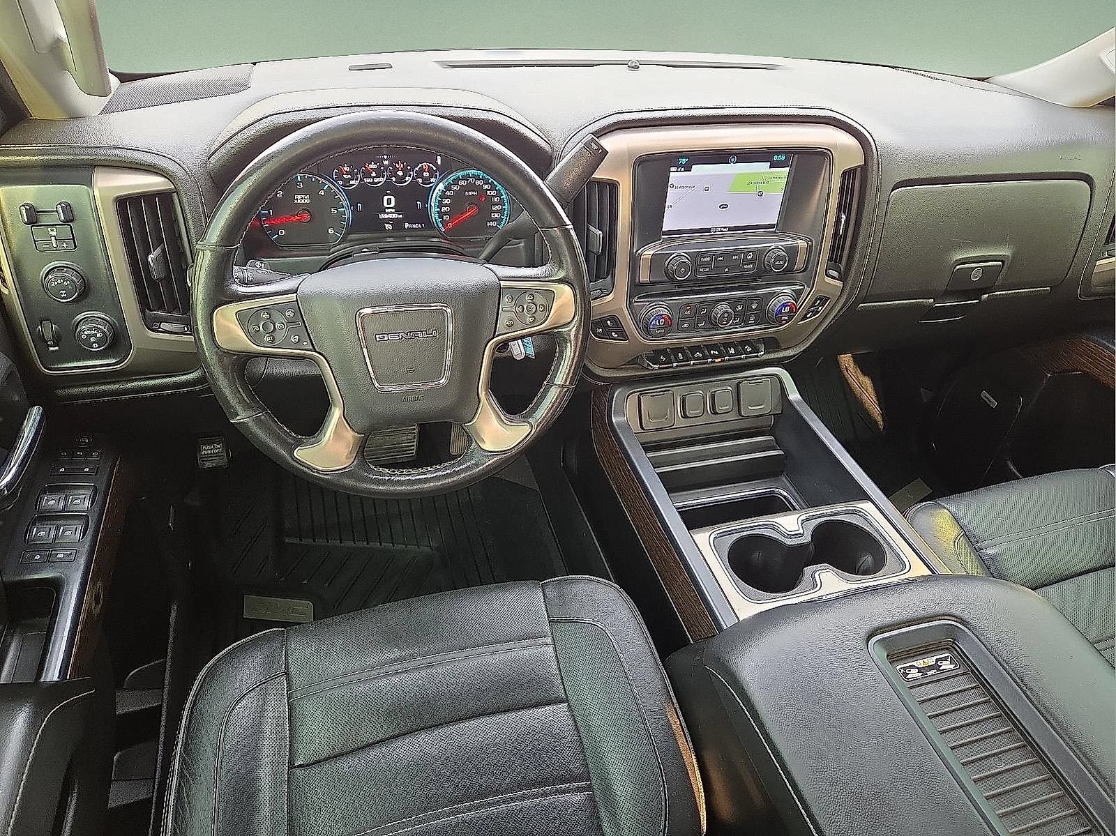 Used 2019 GMC Sierra 2500 Denali w/ Suspension Package, Off-Road AWD/4WD image 11