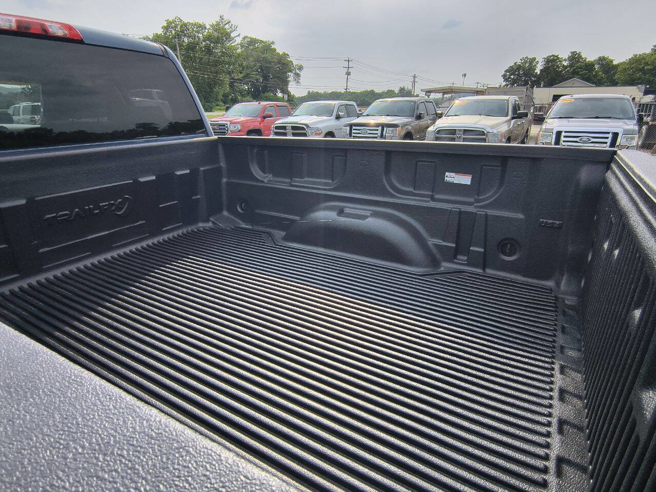 Used 2018 GMC Sierra 1500 4x4 Double Cab w/ Elevation Edition image 9