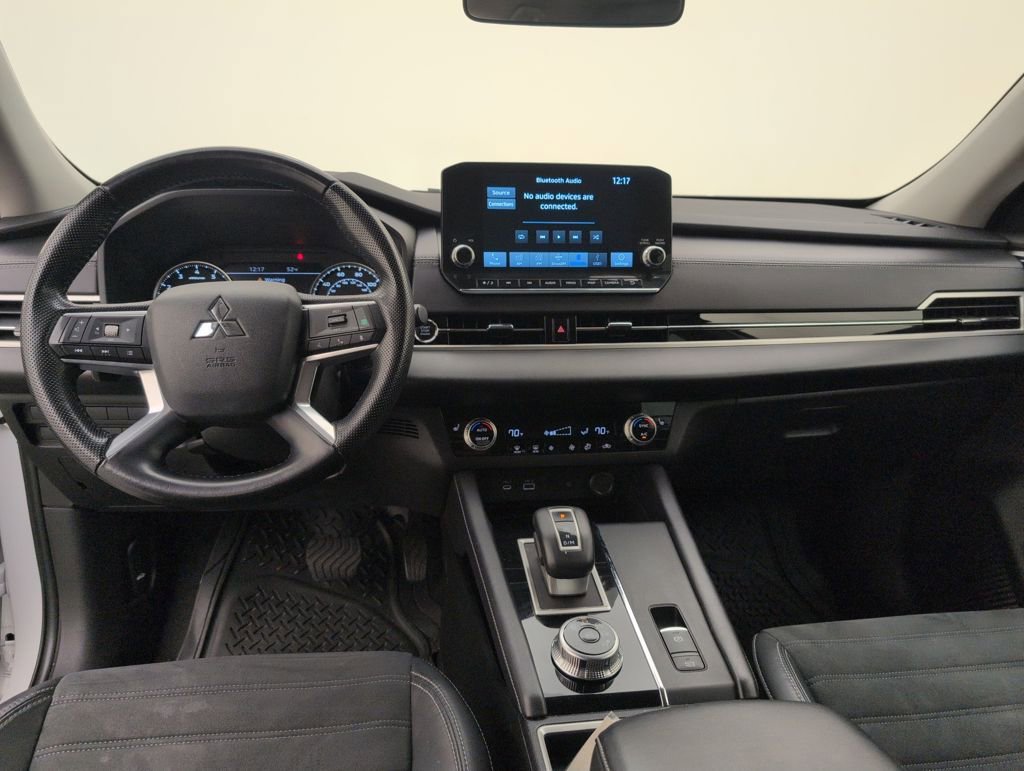 Used 2022 Mitsubishi Outlander SE image 5