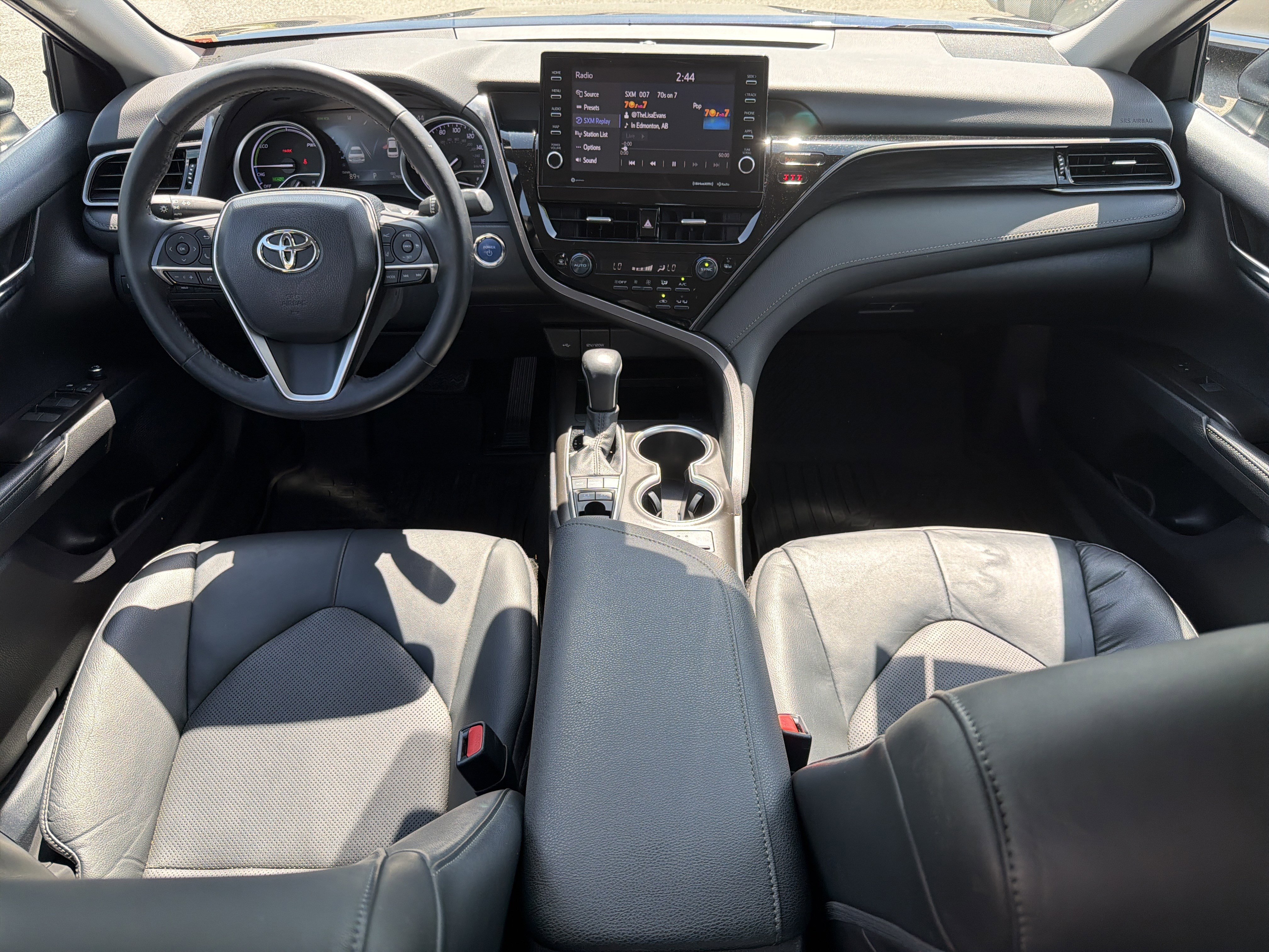 Certified 2021 Toyota Camry XLE image 4