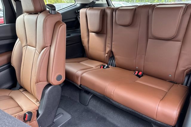 Used 2025 Subaru Ascent Touring image 12