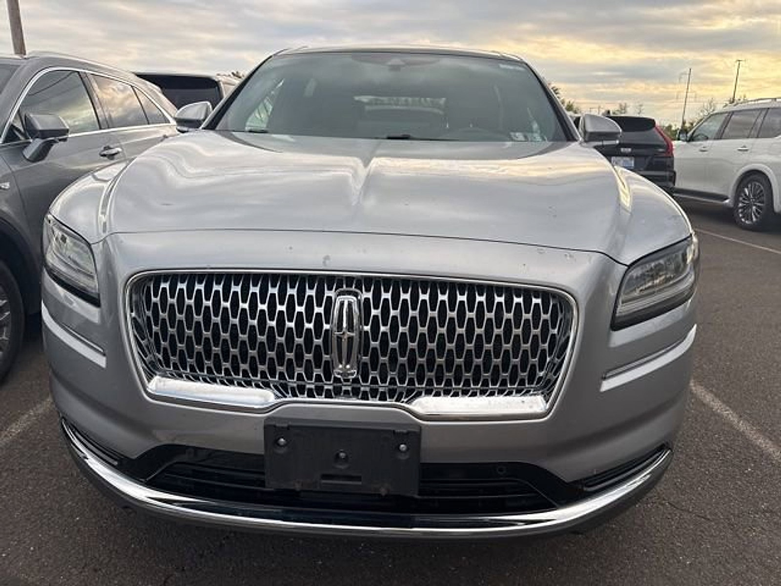 Used 2022 Lincoln Nautilus Reserve w/ Equipment Group 201A AWD/4WD image 5