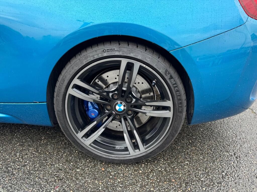 Used 2017 BMW M2 RWD image 16