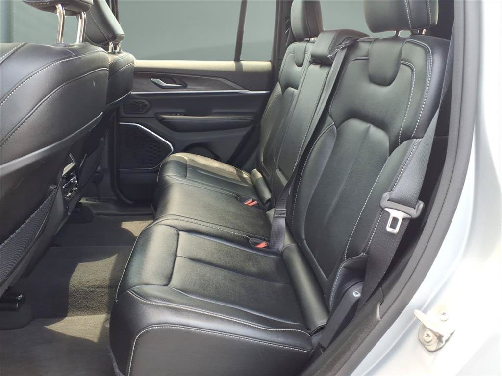 Used 2024 Jeep Grand Cherokee Limited 4xe AWD/4WD image 22