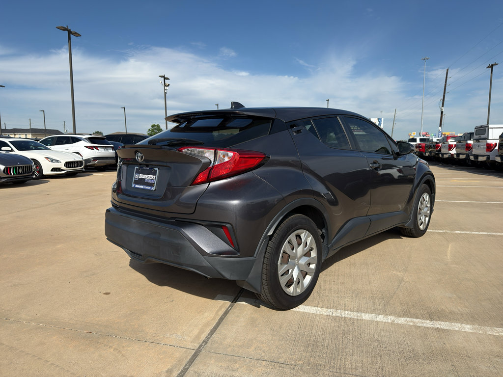 Used 2021 Toyota C-HR LE FWD image 5