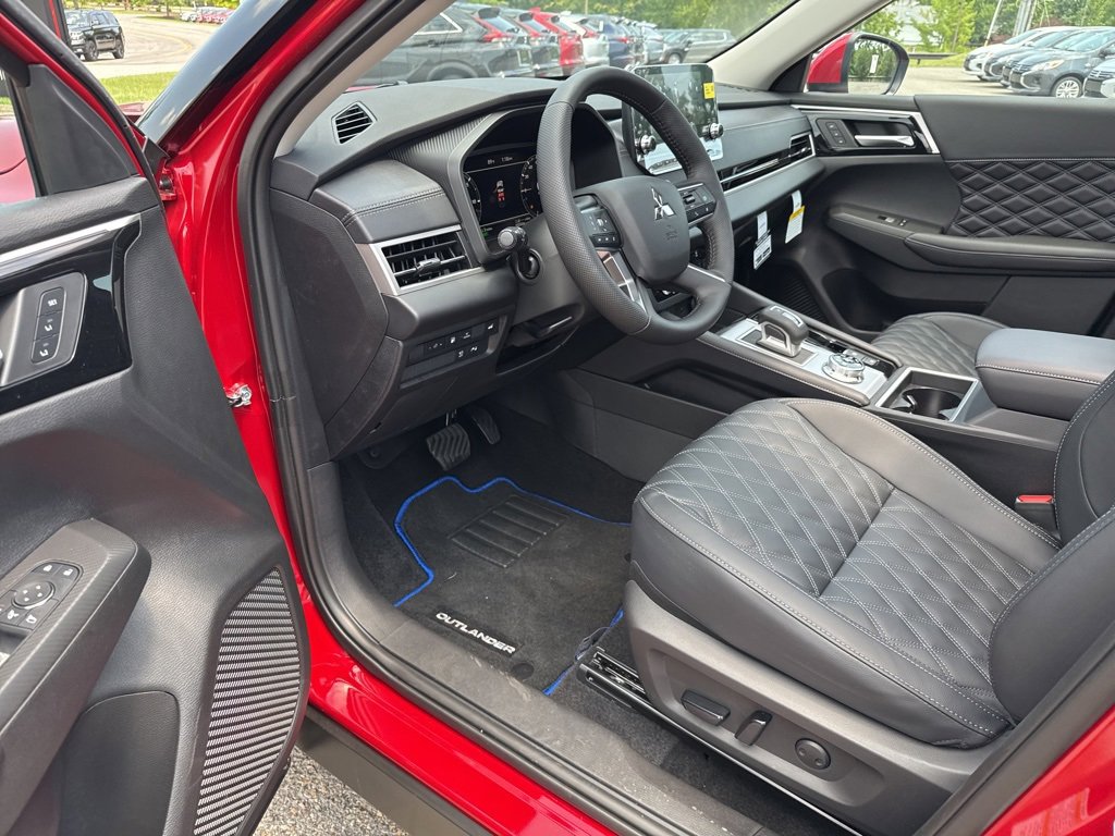New 2025 Mitsubishi Outlander SEL image 39
