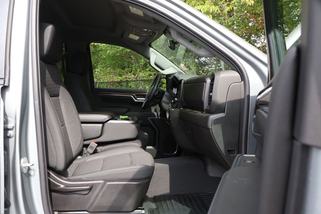 Certified 2024 Chevrolet Silverado 1500 RST w/ Z71 Off-Road Package image 36