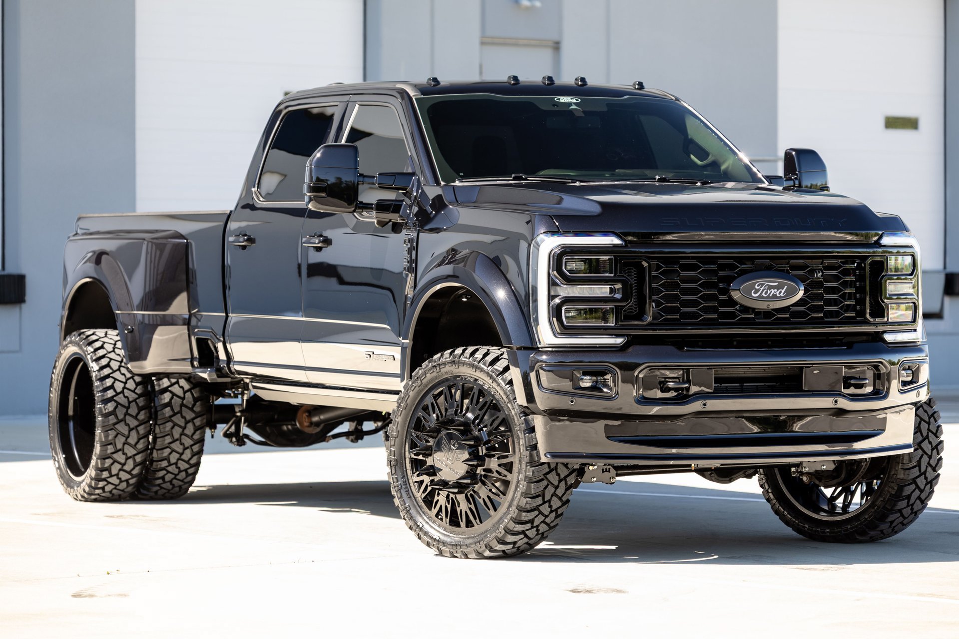 Used 2025 Ford F450 Platinum AWD/4WD image 8