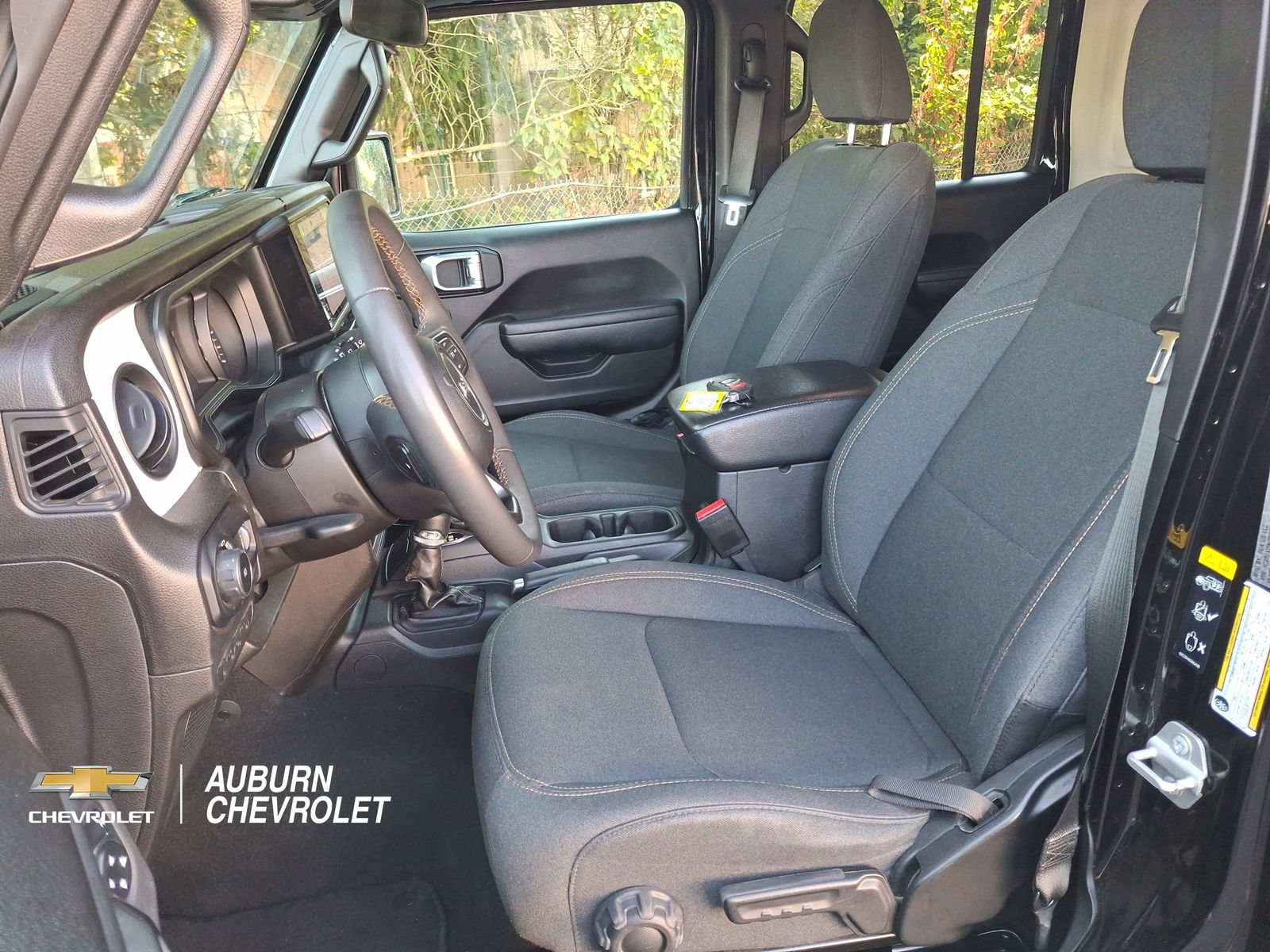 Used 2024 Jeep Wrangler Unlimited Sport AWD/4WD image 17