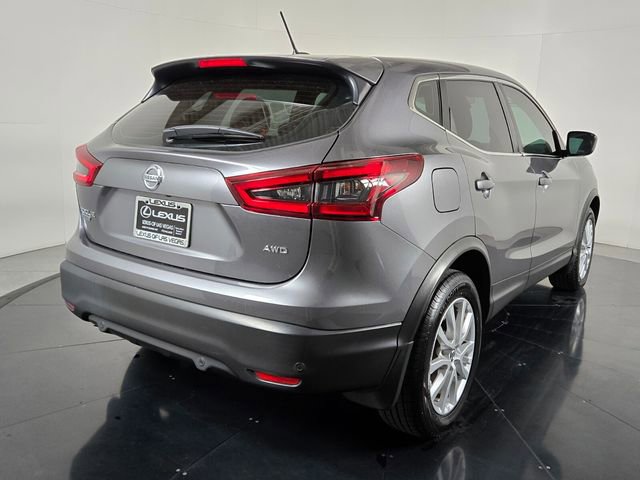 Used 2022 Nissan Rogue Sport S image 6
