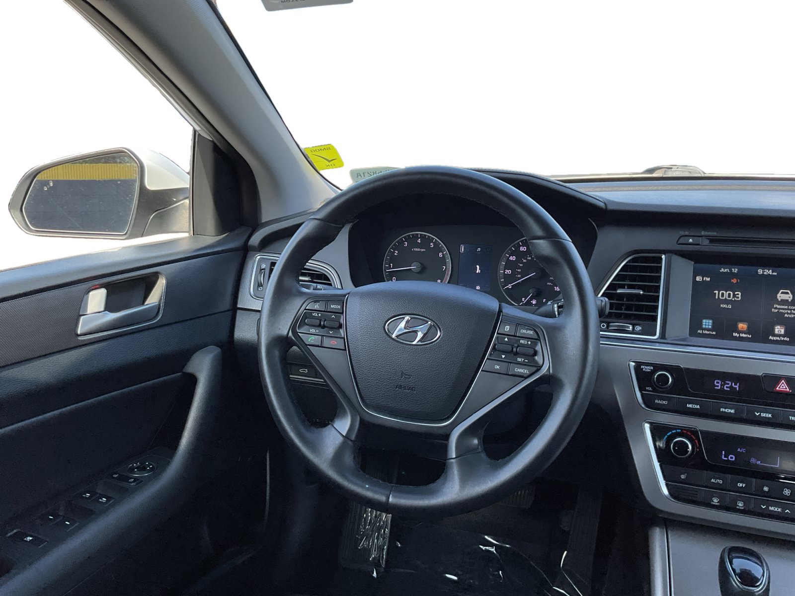 Used 2016 Hyundai Sonata Sport w/ Option Group 02 FWD image 11