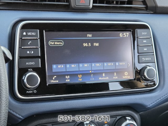 Used 2025 Nissan Versa SV FWD image 22