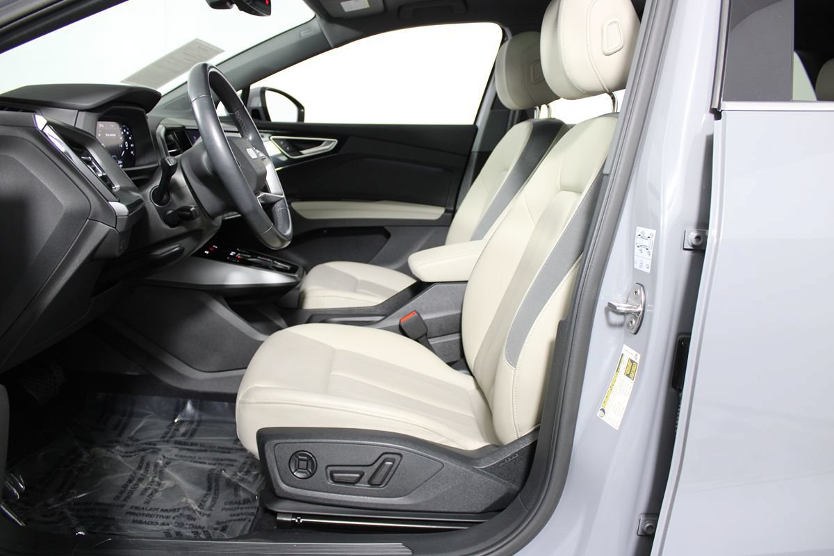 Used 2023 Audi Q4 e-tron Premium w/ Convenience Package RWD image 7