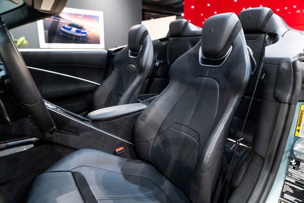 Certified 2024 Ferrari Roma Spider image 4