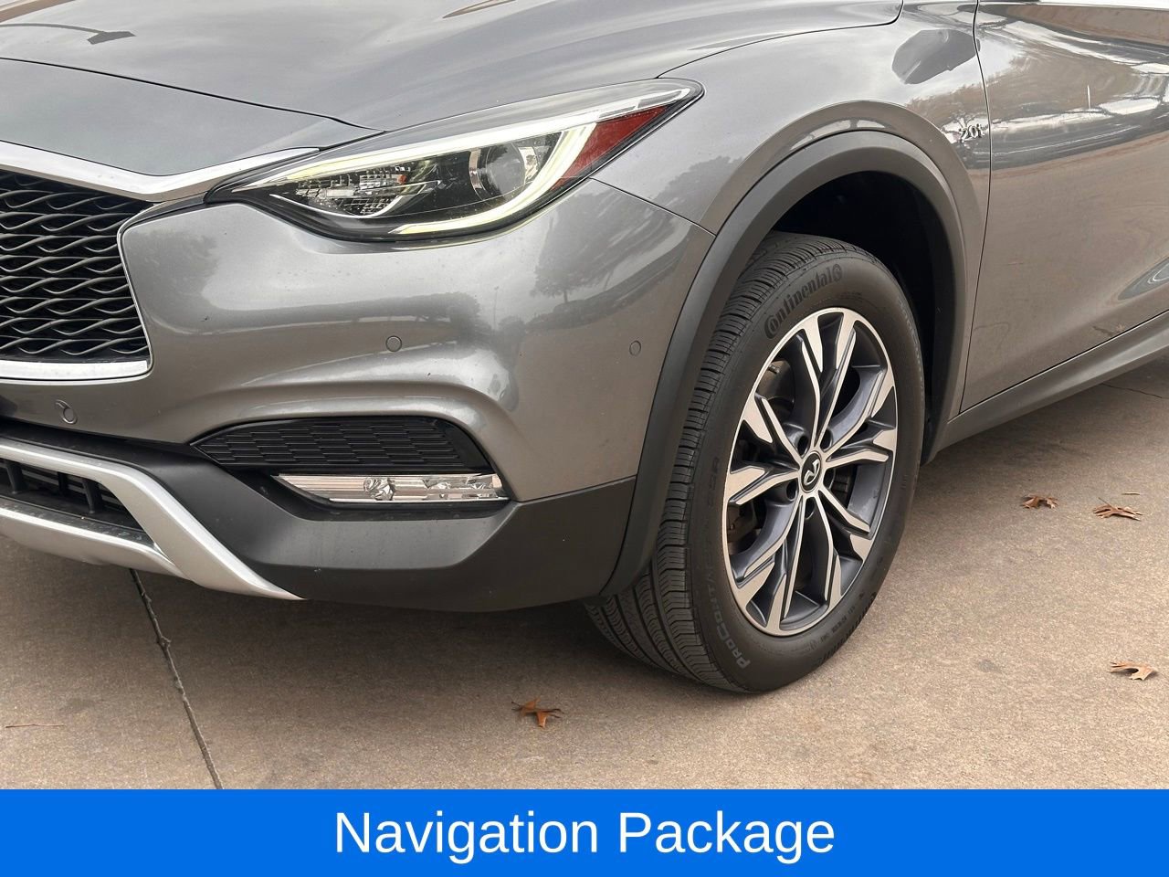 Used 2018 INFINITI QX30 Premium w/ Navigation Package image 6