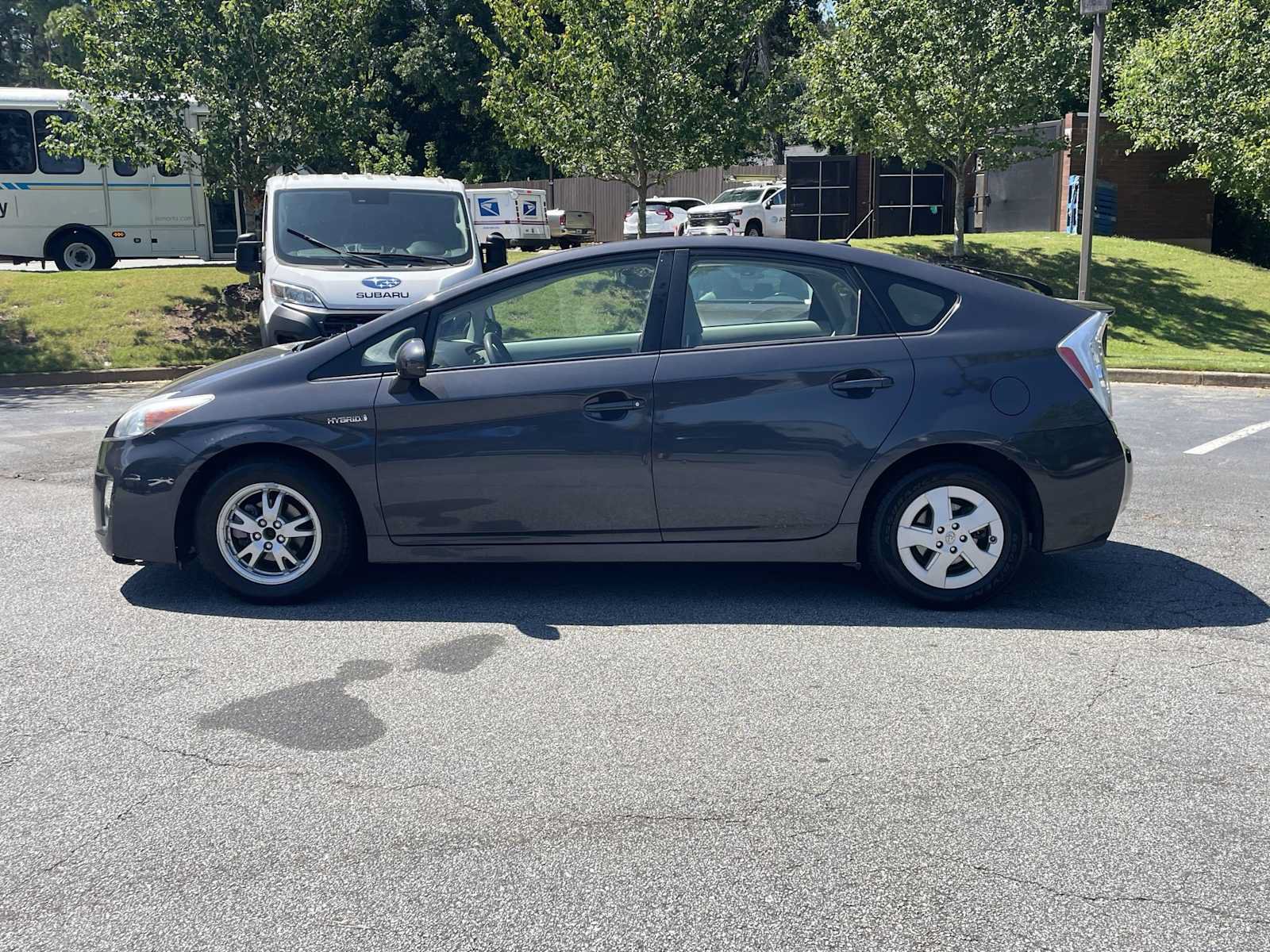 Used 2011 Toyota Prius Two FWD video 2