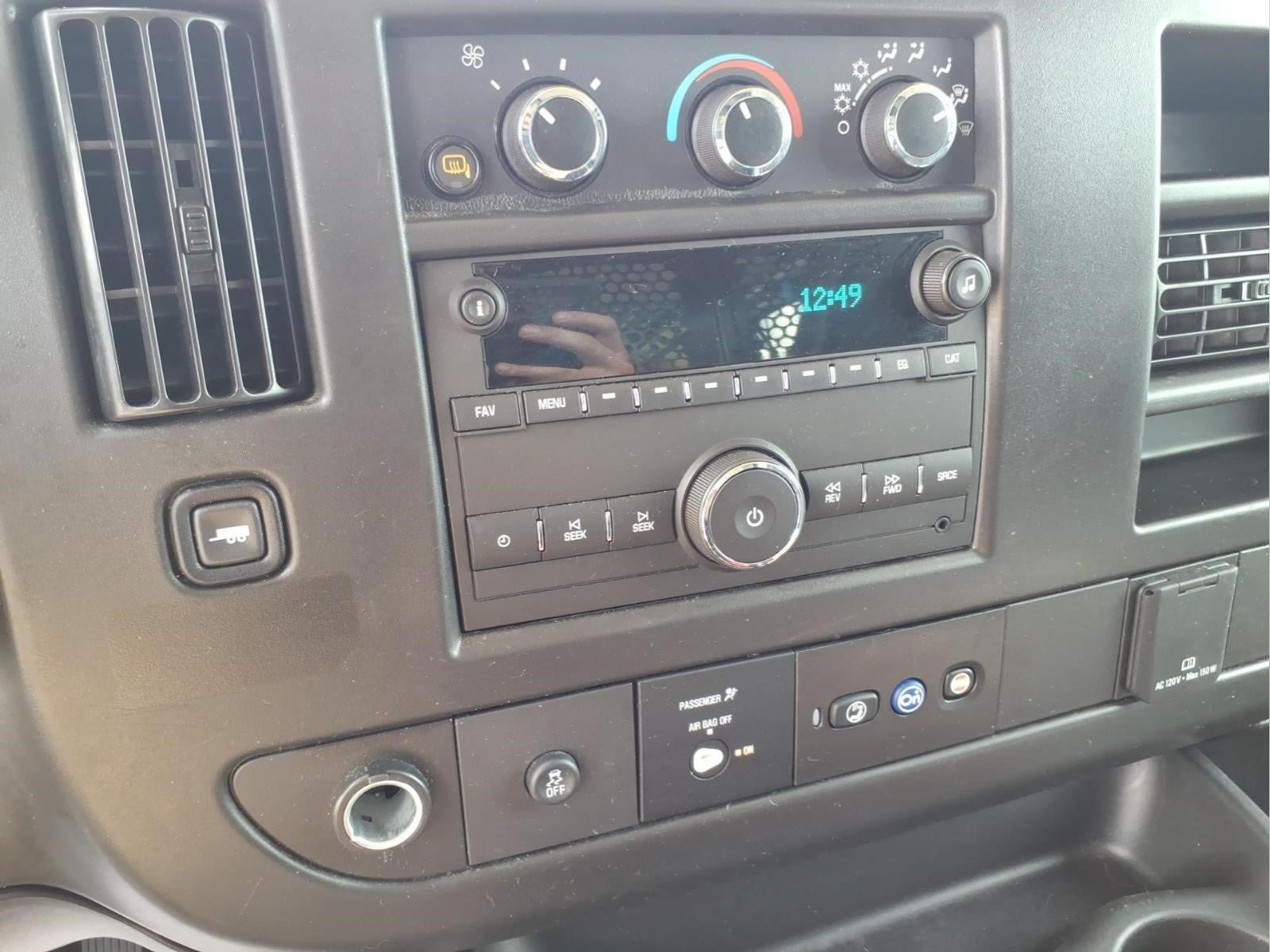 Used 2025 GMC Savana 2500 w/ Driver Convenience Package RWD image 16