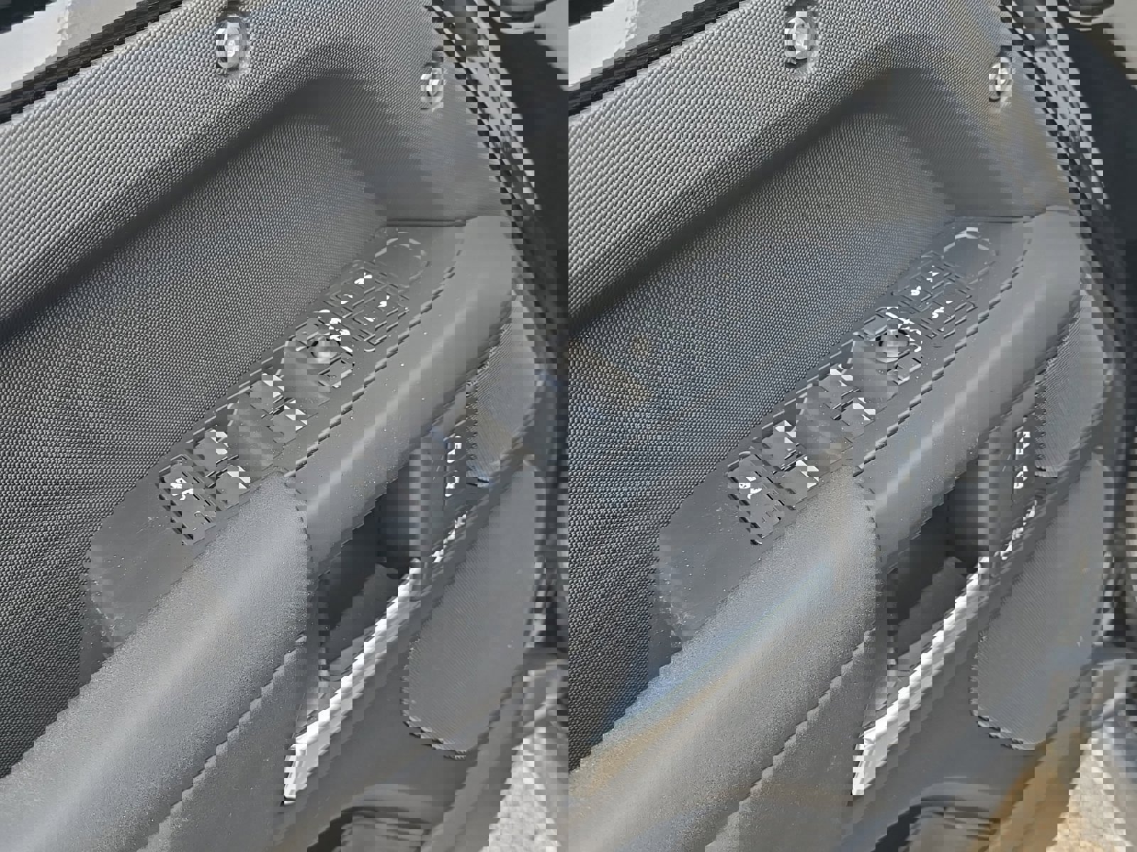 Certified 2025 Land Rover Defender 110 S image 11