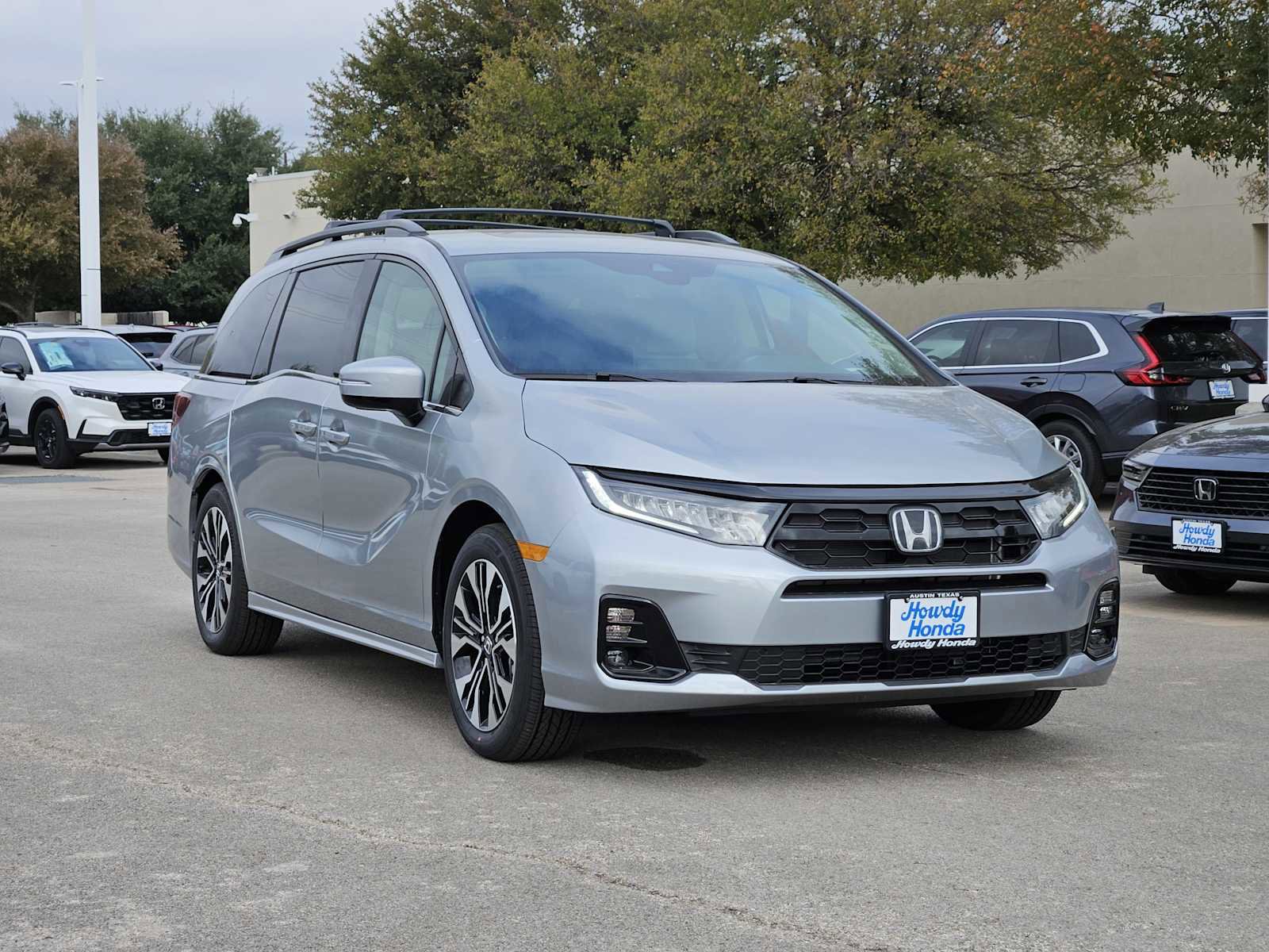 New 2026 Honda Odyssey Elite image 3