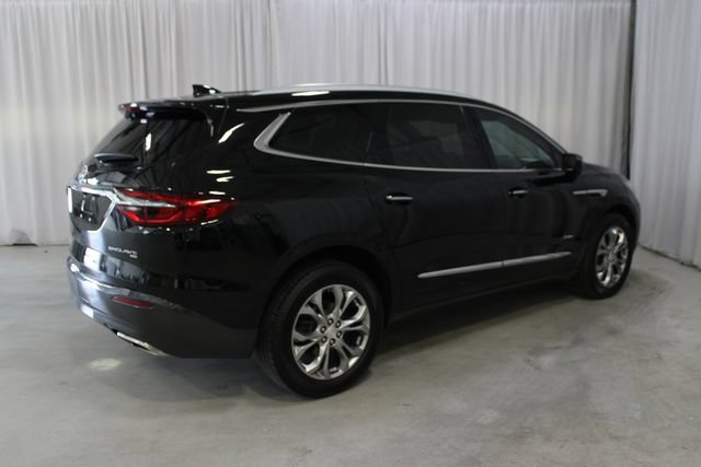 Used 2019 Buick Enclave Avenir w/ Avenir Technology Package AWD/4WD image 34
