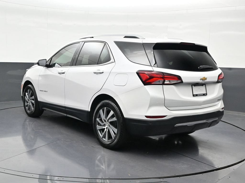 Used 2024 Chevrolet Equinox Premier FWD image 3